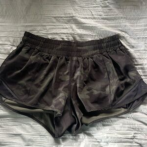Lululemon hotty hot shorts